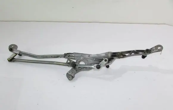 Mercedes-Benz C W204 Front wiper linkage A2048200140