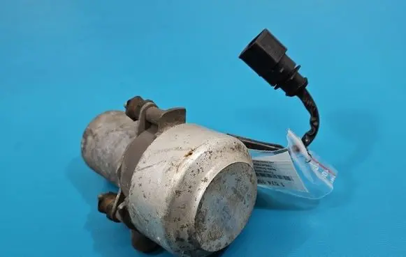 Skoda Octavia Mk3 (5E) Vacuum pump 5Q0612181 IMPRK1574159