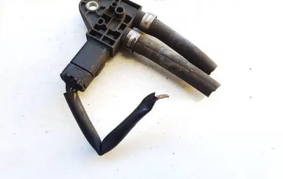 Peugeot 508 Exhaust gas pressure sensor 16111