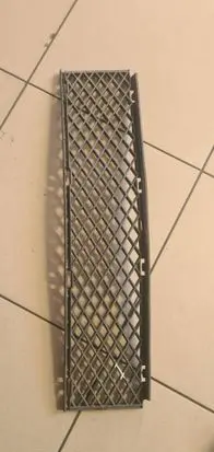 BMW 7 E65 E66 Front bumper lower grill 7135573