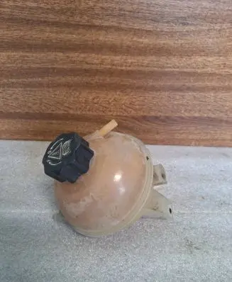 Peugeot 307 Coolant expansion tank/reservoir 