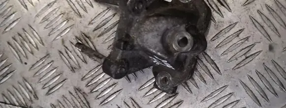 Toyota Avensis T270 EGR valve cooler bracket 