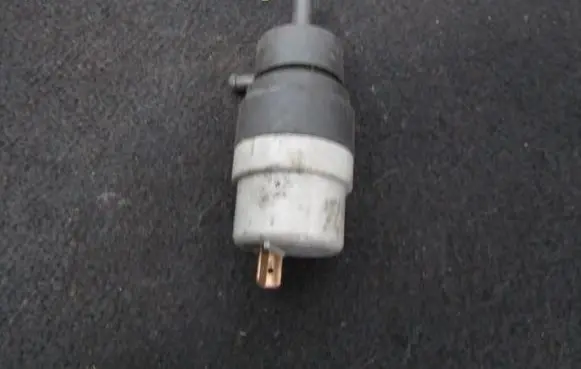 Audi 80 90 S2 B4 Windscreen/windshield washer pump hpo431955651 hpo-431955651