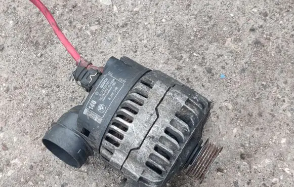 BMW 7 E38 Generator/alternator 0123515007 2246149