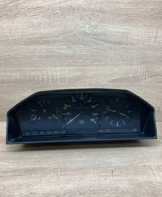 Mercedes-Benz E W124 Speedometer (instrument cluster) 1245401248 87001180