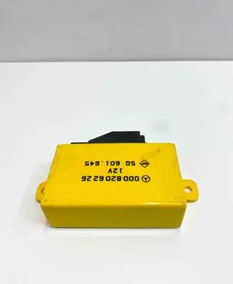 Mercedes-Benz SL R129 Seat heating relay 0008206226 A0008206226