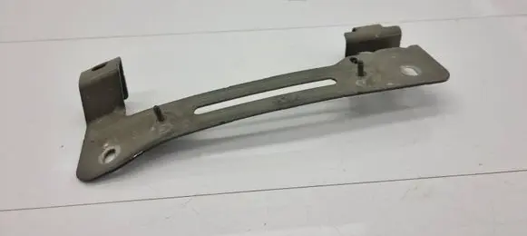 Audi Q7 4M Fender mounting bracket 4M0821431
