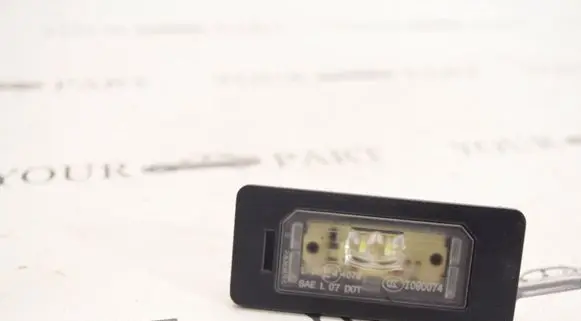 BMW 3 E90 E91 Number plate light 7193293
