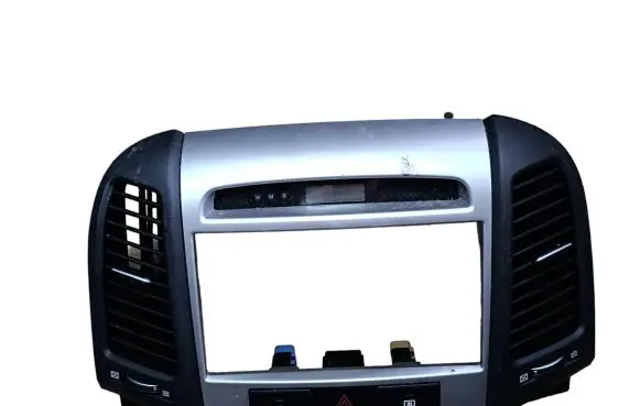 Hyundai Santa Fe Dashboard center trim panel 945102B000