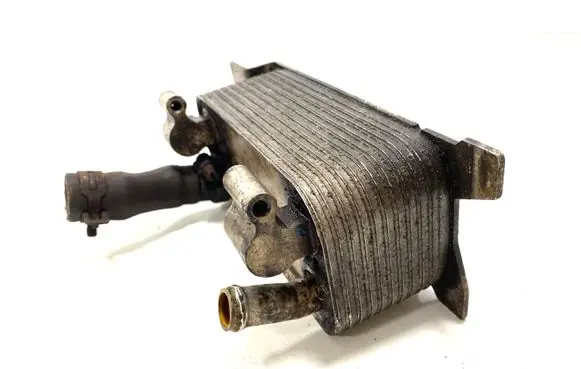Jaguar S-Type Oil filter mounting bracket