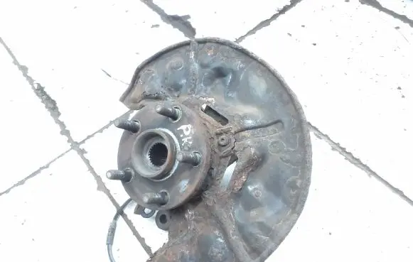 Toyota Avensis T250 Front wheel hub spindle knuckle
