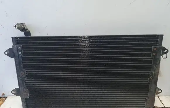 A/C cooling radiator (condenser)