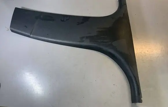BMW 1 E81 E87 (B) pillar trim (bottom) 9128868