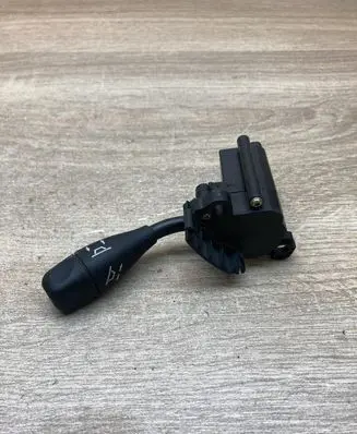 Mercedes-Benz E W211 Steering wheel adjustment switch A0005453022