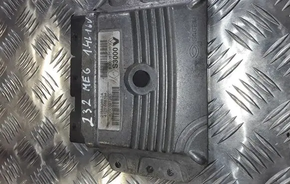 Renault Megane II Engine control unit/module 8200387138 8200321263 4125668794