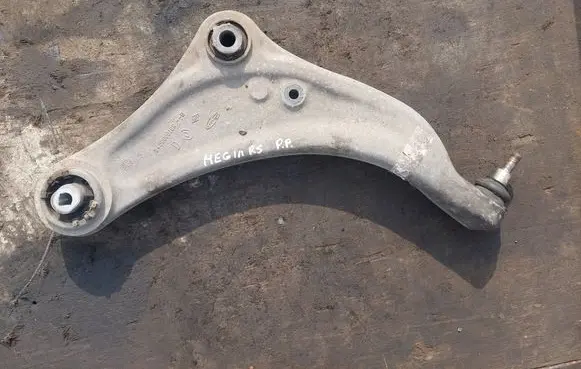 Renault Megane III Front lower control arm/wishbone 545010010r