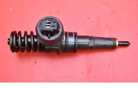 Fuel injector
