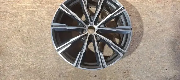 BMW X5 G05 R20 alloy rim 8071996 K8K9909