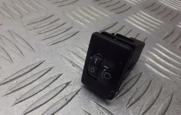 Toyota Auris 150 Light switch 8415202040