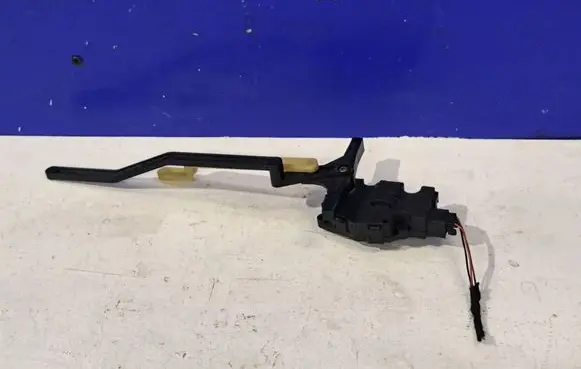 Volvo V60 A/C air flow flap actuator/motor 31497549 06112015