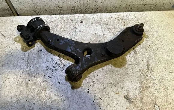 Mazda 5 Front lower control arm/wishbone