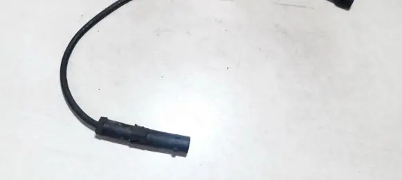 Subaru Outback Ignition plug leads 