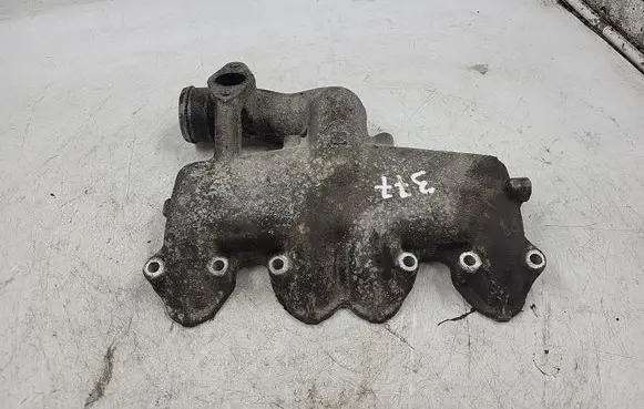 Audi A4 S4 B5 8D Exhaust manifold 