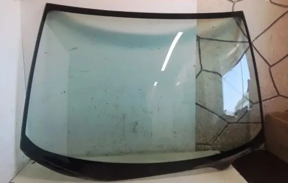 Nissan X-Trail T30 Front windscreen/windshield window 43R00340