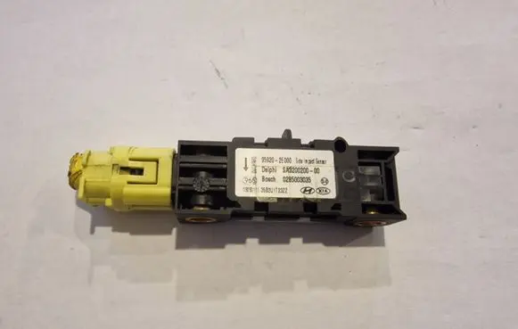 Hyundai Tucson LM Airbag deployment crash/impact sensor 959202E000
