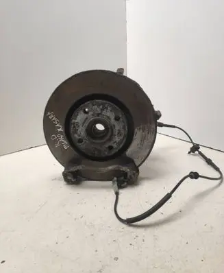 Citroen Xsara Picasso Front wheel hub
