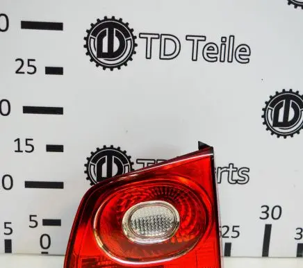 Volkswagen Tiguan Tailgate rear/tail lights 5N0945094C