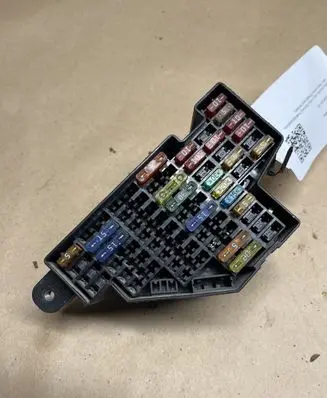 Audi A3 S3 8P Fuse module 4063002 25060402294