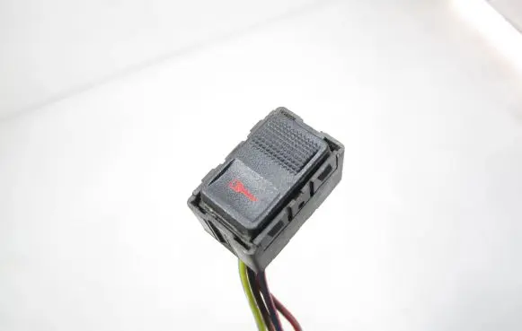 Audi A4 S4 B5 8D Central locking switch button 8L0962107A