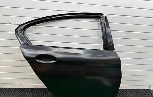 BMW 5 G30 G31 G38 Rear door 7408964