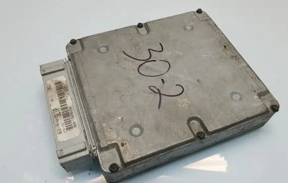 Ford Focus Engine control unit/module 98AB12A650CXA LP4332