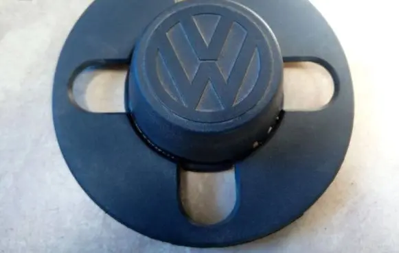 Volkswagen Golf I Original wheel cap 871601171 NE70221