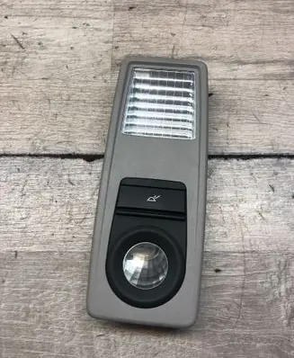 BMW 5 F10 F11 Rear seat light 9215619 18900430