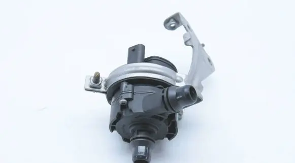 Mercedes-Benz C W205 Electric auxiliary coolant/water pump A0005004386 0392023213