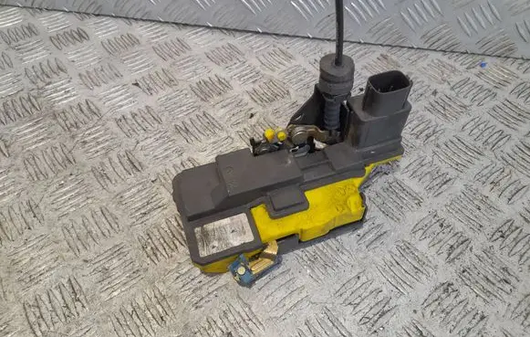 Volvo XC90 Rear door lock
