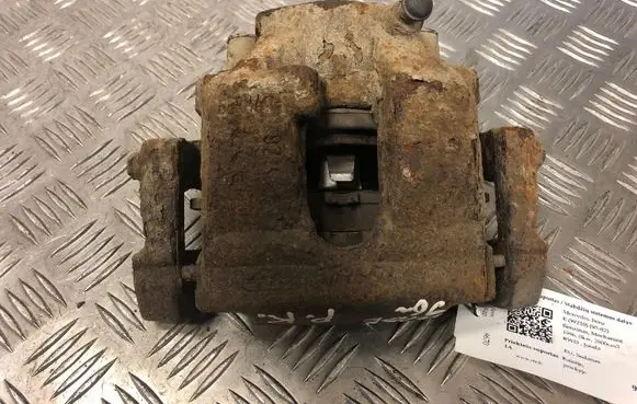 Mercedes-Benz E W210 Front brake caliper