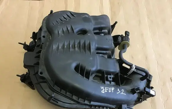 Jeep Cherokee Intake manifold 04627393AE 05149174AH 0261230227