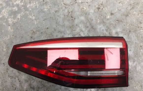 Volkswagen Multivan T7 Tailgate rear/tail lights 7T0945094B