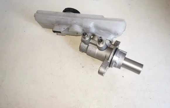 Tesla Model 3 Master brake cylinder 0204842316 904343319