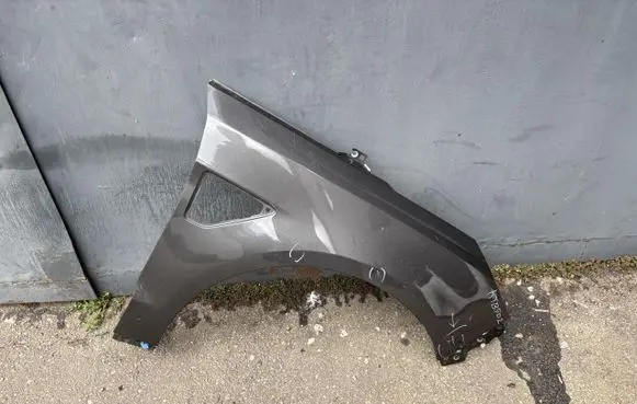 Ford Galaxy Fender