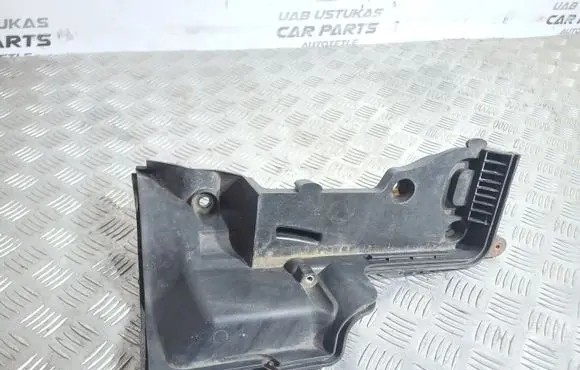 Battery tray