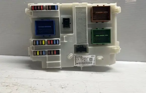 Volvo XC60 Fuse module 31412970