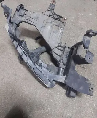 Audi A4 S4 B8 8K Headlight/headlamp mounting bracket 8K0805608B