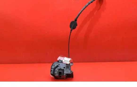 Renault Clio I Front door lock 805033000R