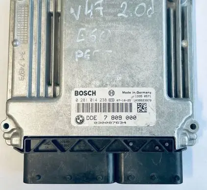 BMW 5 E60 E61 Engine control unit/module 7809000 030087634 0281014238
