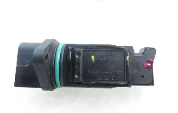 Volkswagen Caddy Mass air flow meter F00C2G2055